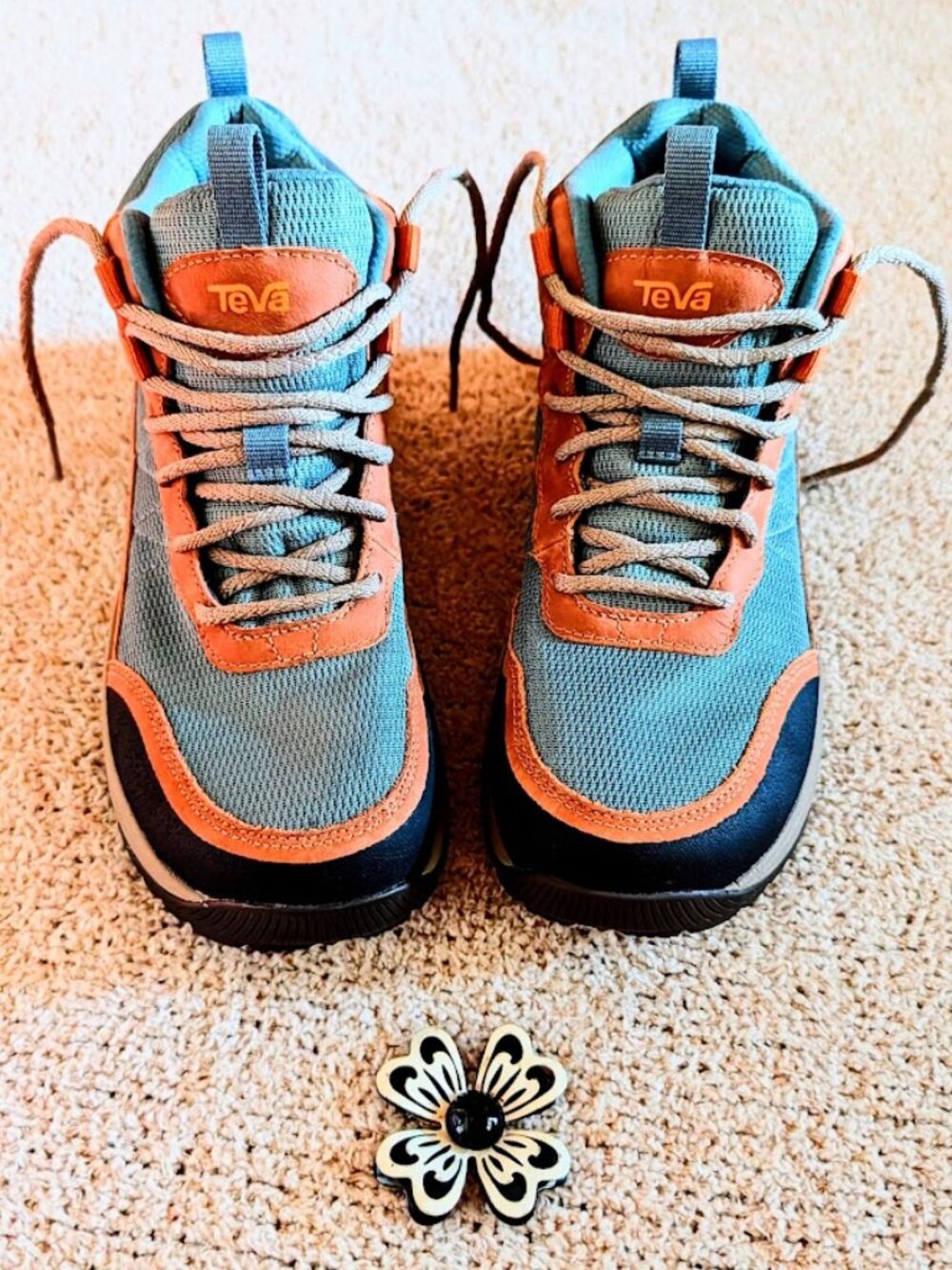 Teva | Ridgeview Mid RP Hiking Boots - Women in Tan/Trooper Size 7.5